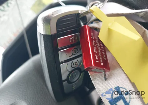 2019 Ford Expedition Max Xlt из США, поврежденный, VIN 1FMJK1HT5KEA09667